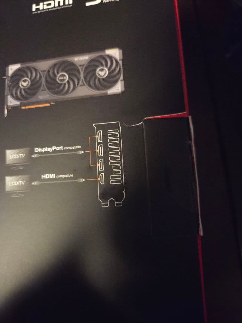 グラフィックボード・グラボ・ビデオカード ASUS TUF Radeon RX 9070 XT O16G