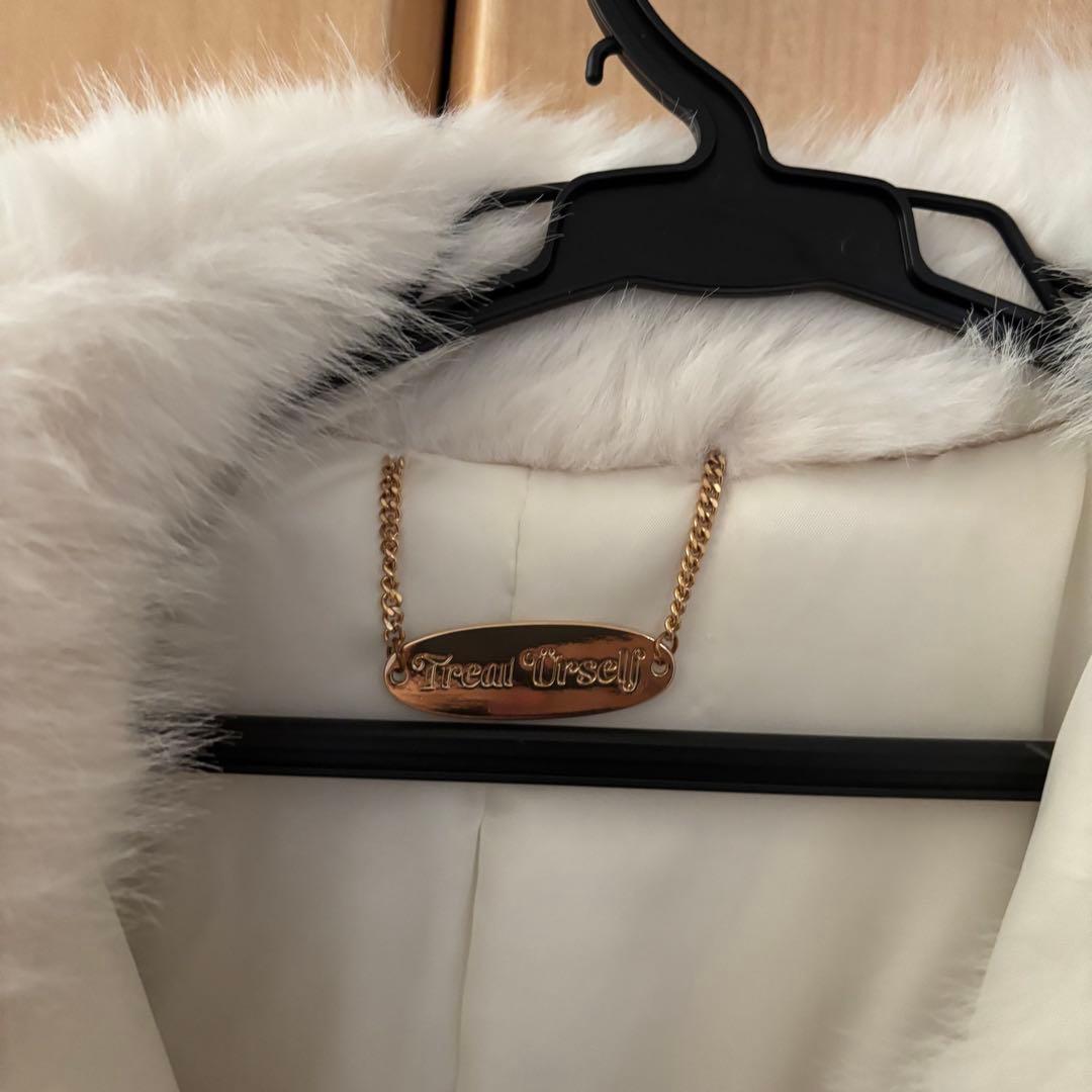 Treat Ürself cat fur coat