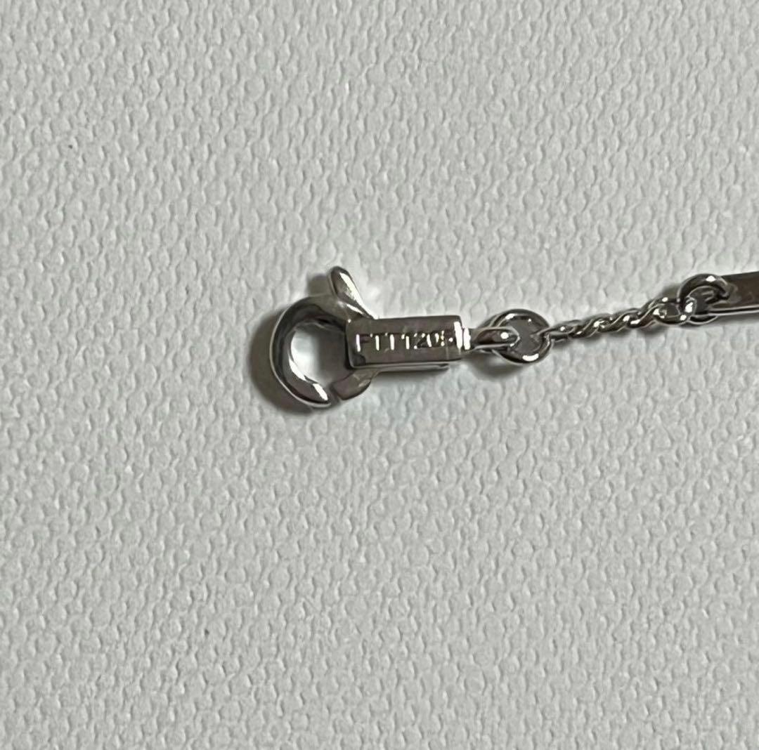 セリーヌトリオンフネックレス