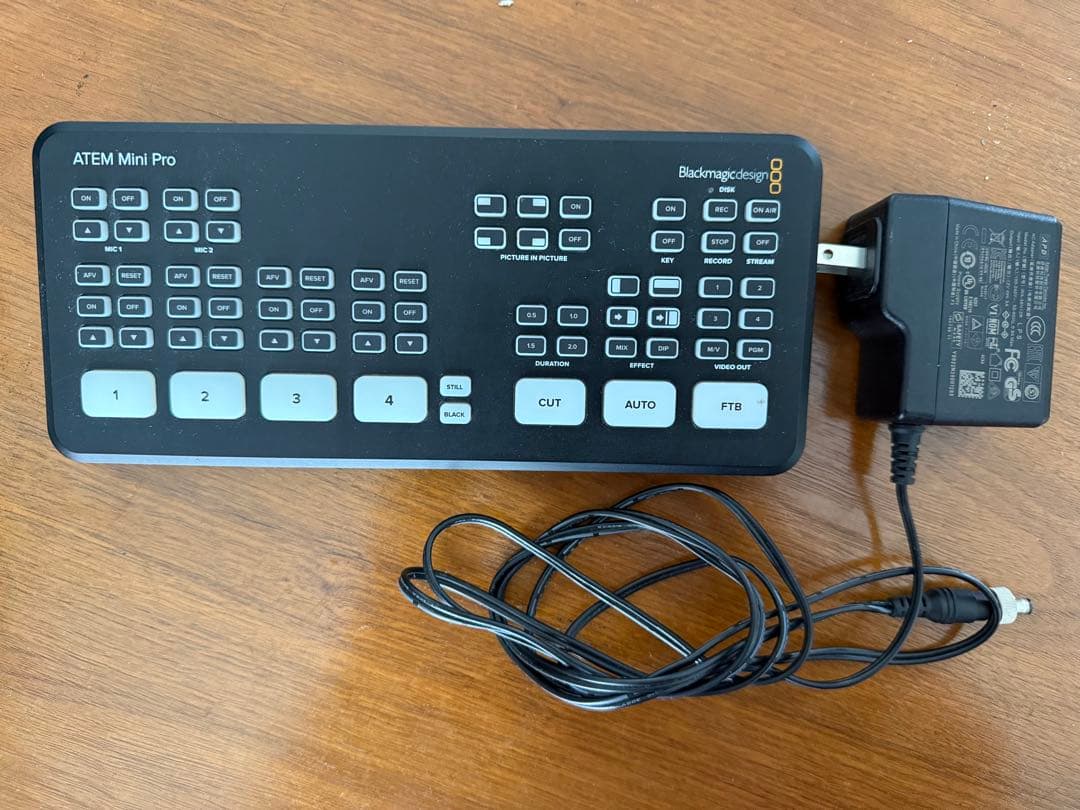 ビデオカメラ Blackmagic Design ATEM Mini Pro