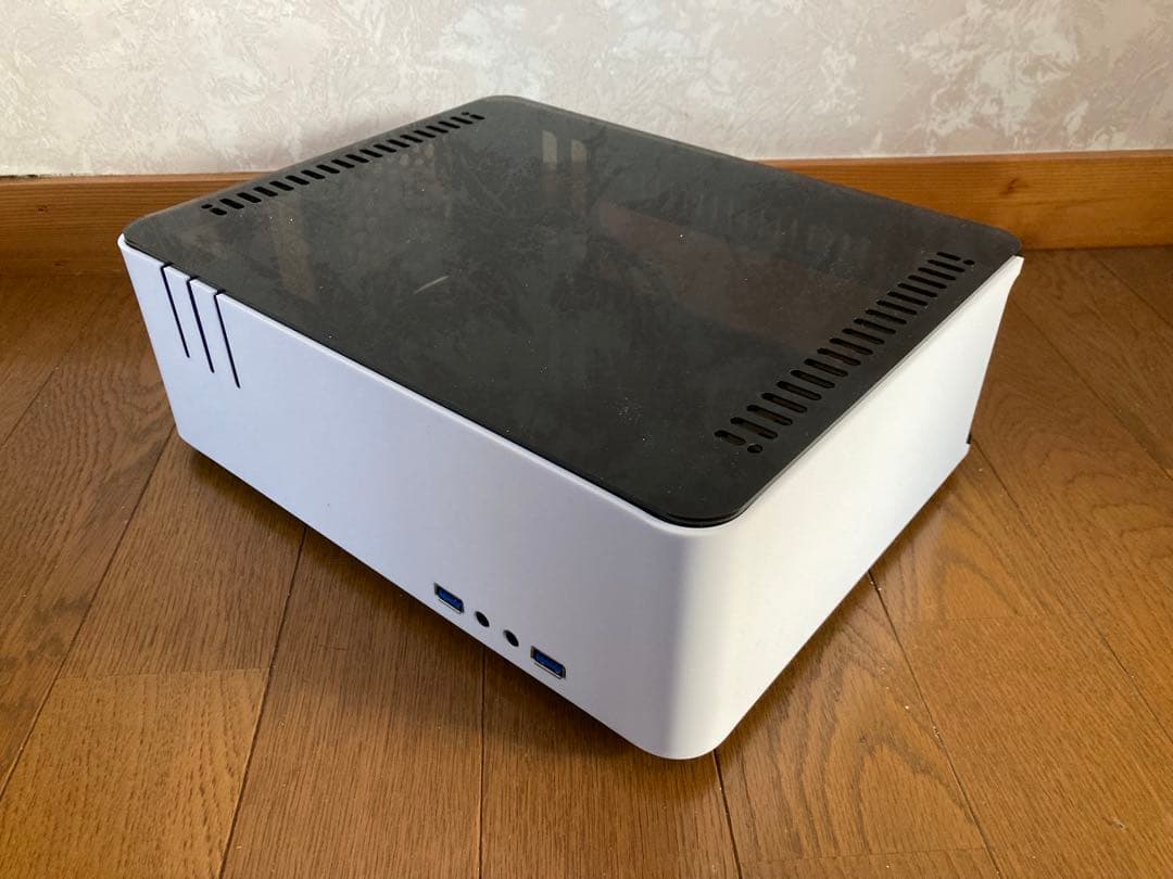 自作 コンパクトデスクトップ PC Ryzen5 2400G Windows10