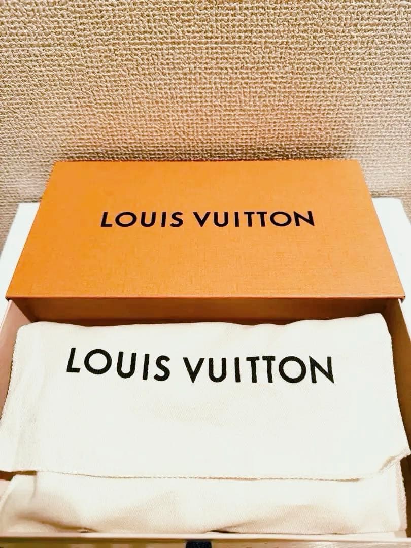 Louis Vuitton ロゴソックス ホワイト