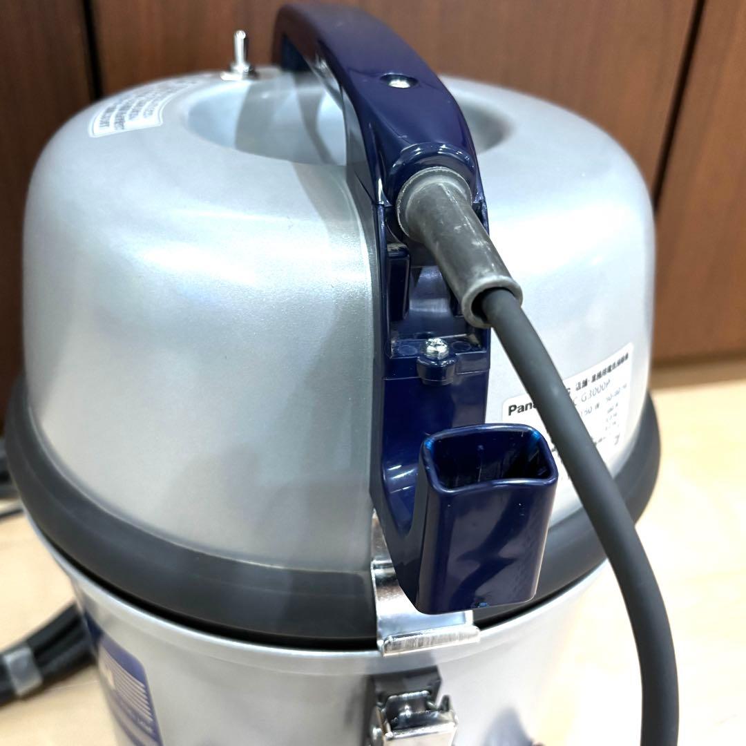 【美品】Panasonic　業務用　掃除機 MC-G3000P-S　強力