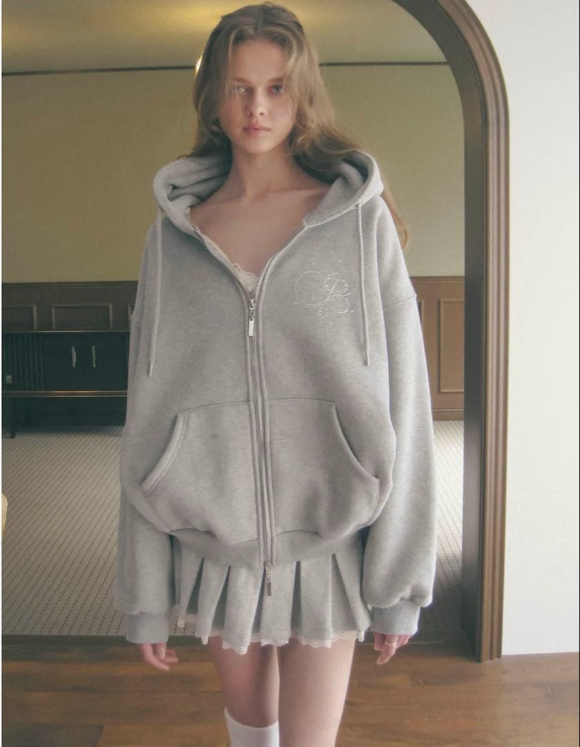 ペリキュール ラインストーンパーカー