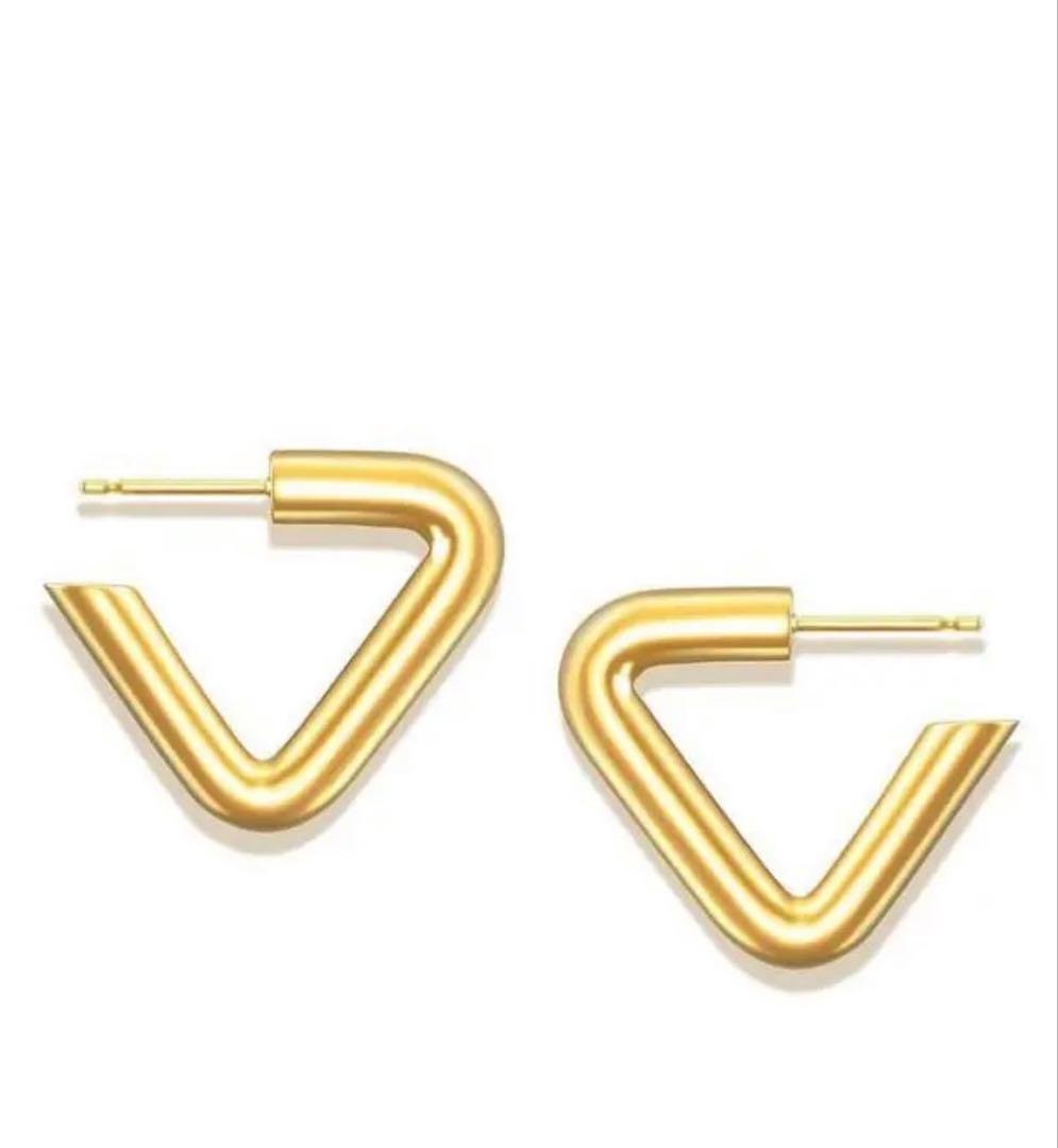 CAREERING キャリアリング　トライアングル701 優里着用　片耳