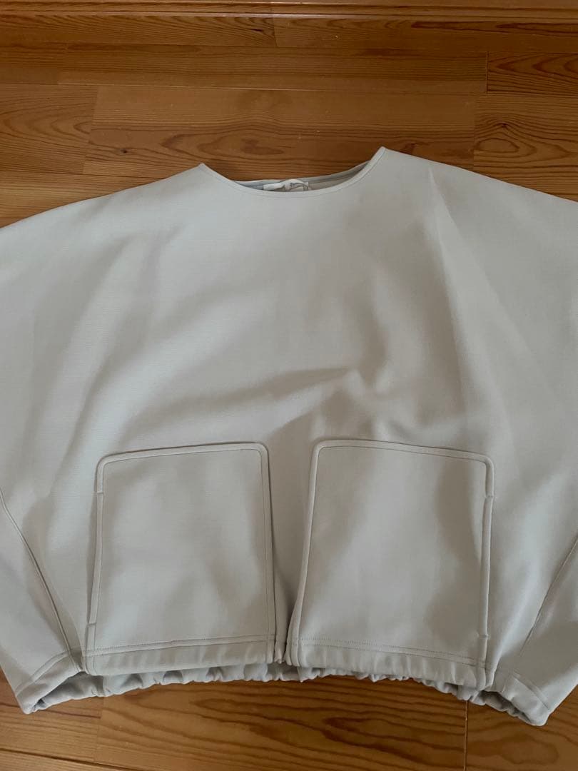 ビアズリー　リップルダンボール トップス　グレージュ　　今季新品