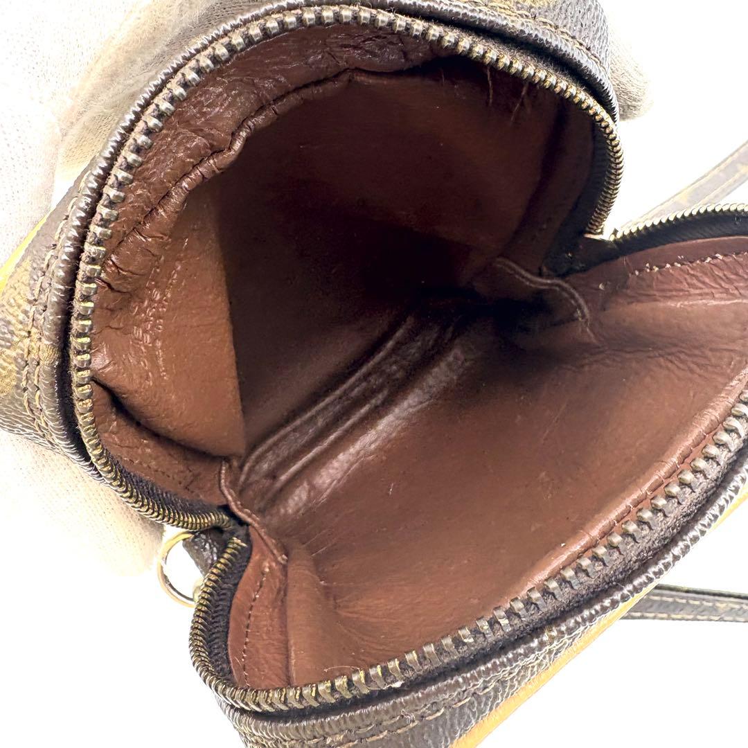 【美品】VUITTON ショルダーバック　ミニダヌーブ　モノグラム　斜め掛け