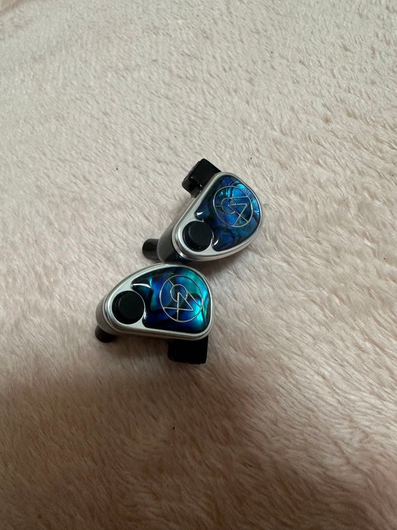 64 AUDIO Nio 中古美品