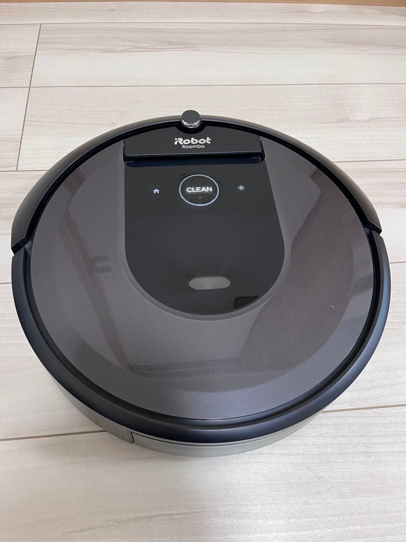 ロボット掃除機　ルンバ　Roomba i7