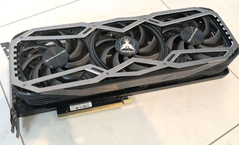 NVIDIA RTX3070 GPU グラボ サーマルパッド新品 ステー付属