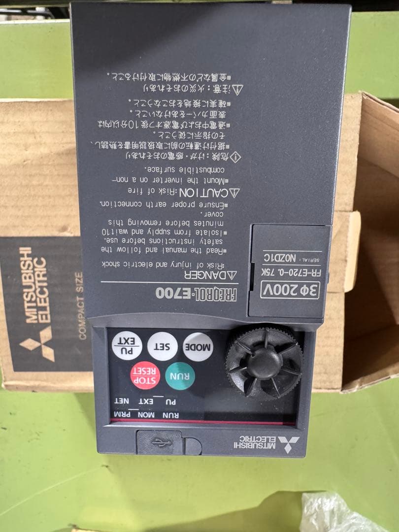 FR-D720-0.75K 三菱インバータ 三菱電機
