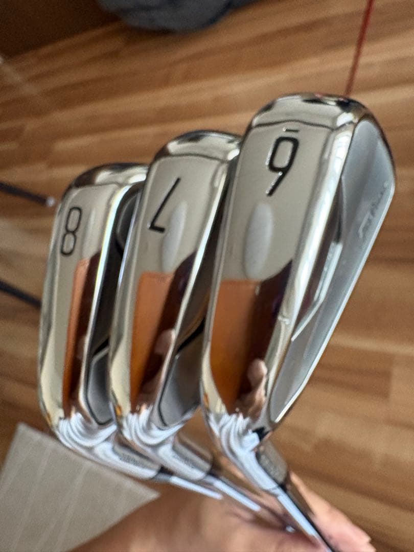 ★Hiroki★【レフティ】美品 T200 タイトリスト2021