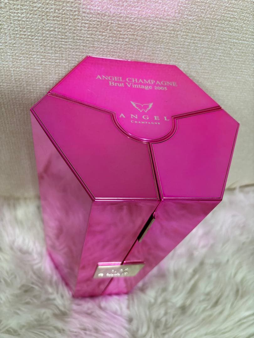 【今限定価格】エンジェル シャンパン ヴィンテージ 2005ピンクケース入り