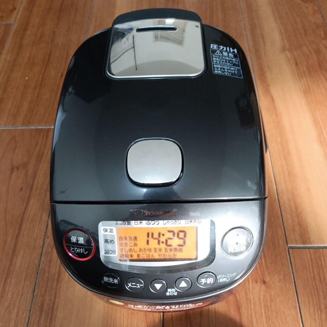 象印　圧力炊飯器3合炊き　NP-RN05　23年製