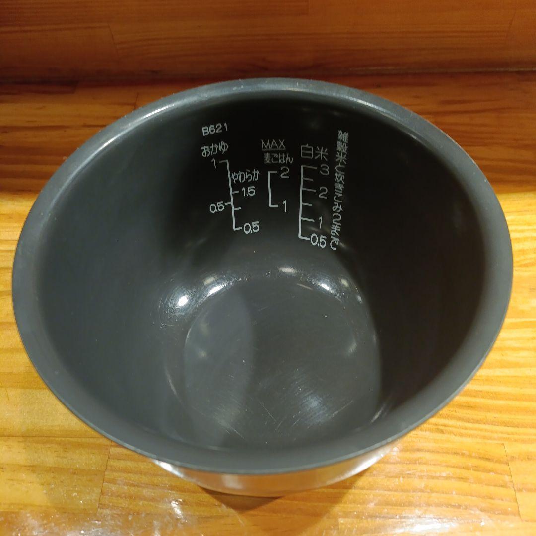 象印　圧力炊飯器3合炊き　NP-RN05　23年製