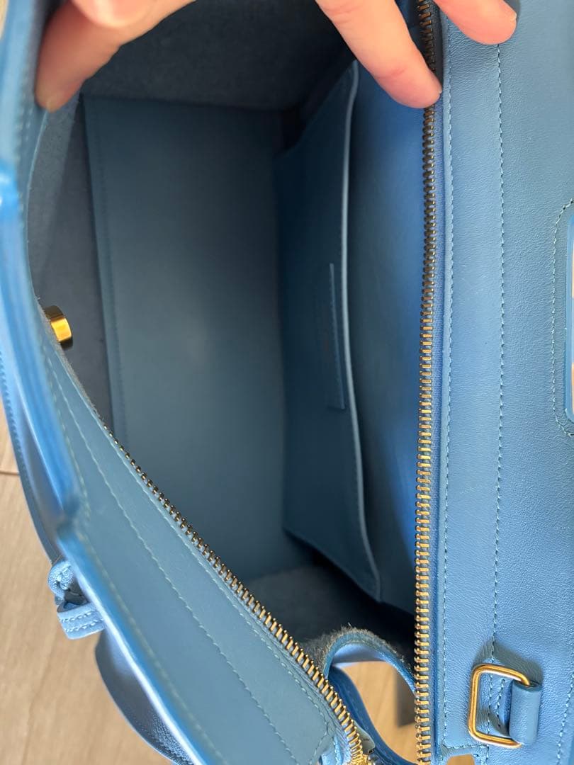 SAINT LAURENT ブルーハンドバッグ YSL