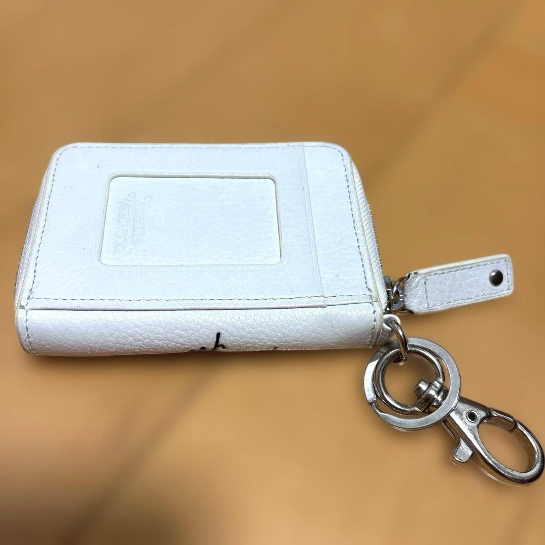 Vivienne Westwood KISS ME KITTY ケース