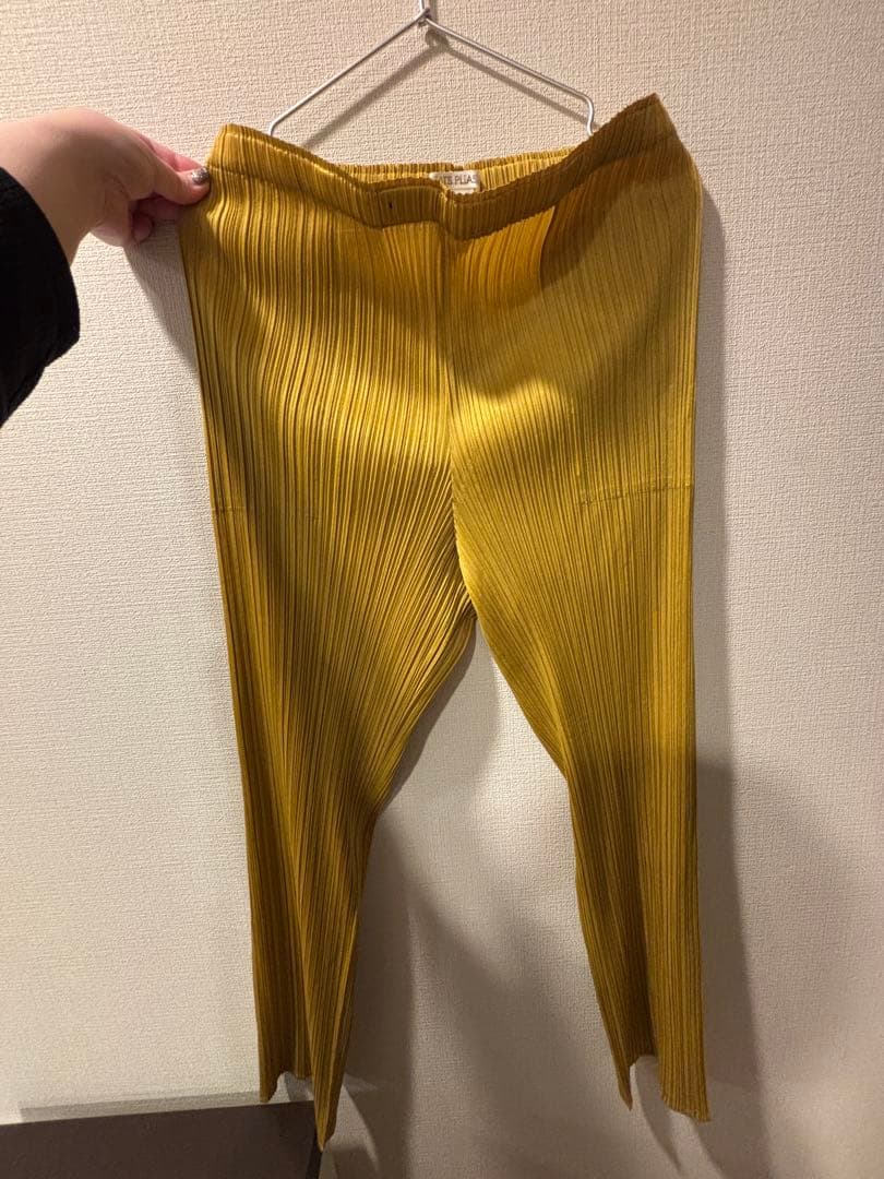 pleatsplease パンツ