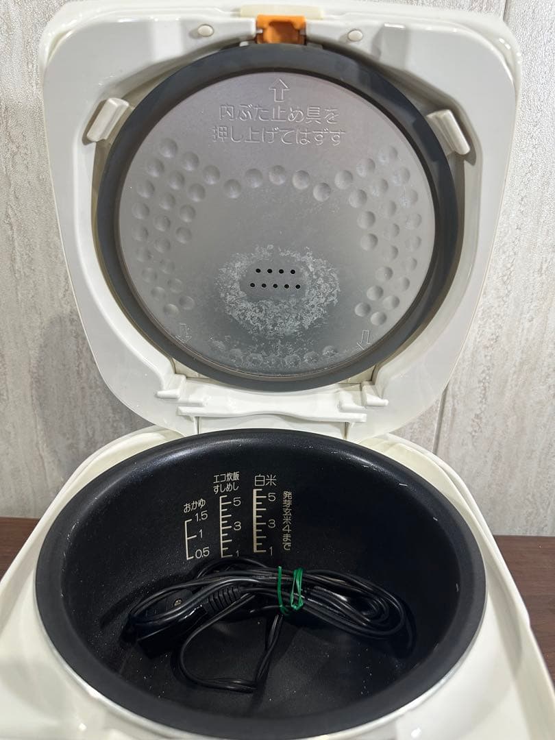 象印 炊飯器 5.5合 極め炊き マイコンタイプ 黒厚釜 ホワイト