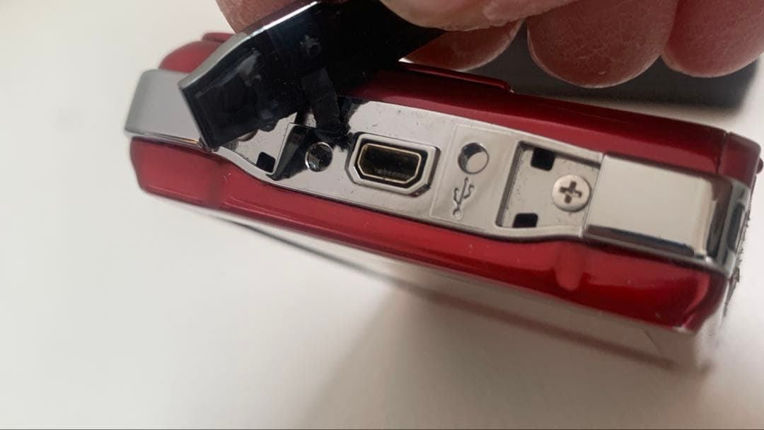 フジフィルム　FUJI Ｚ７００EXR 本体　レッド　コンデジ　箱有　中古動作品