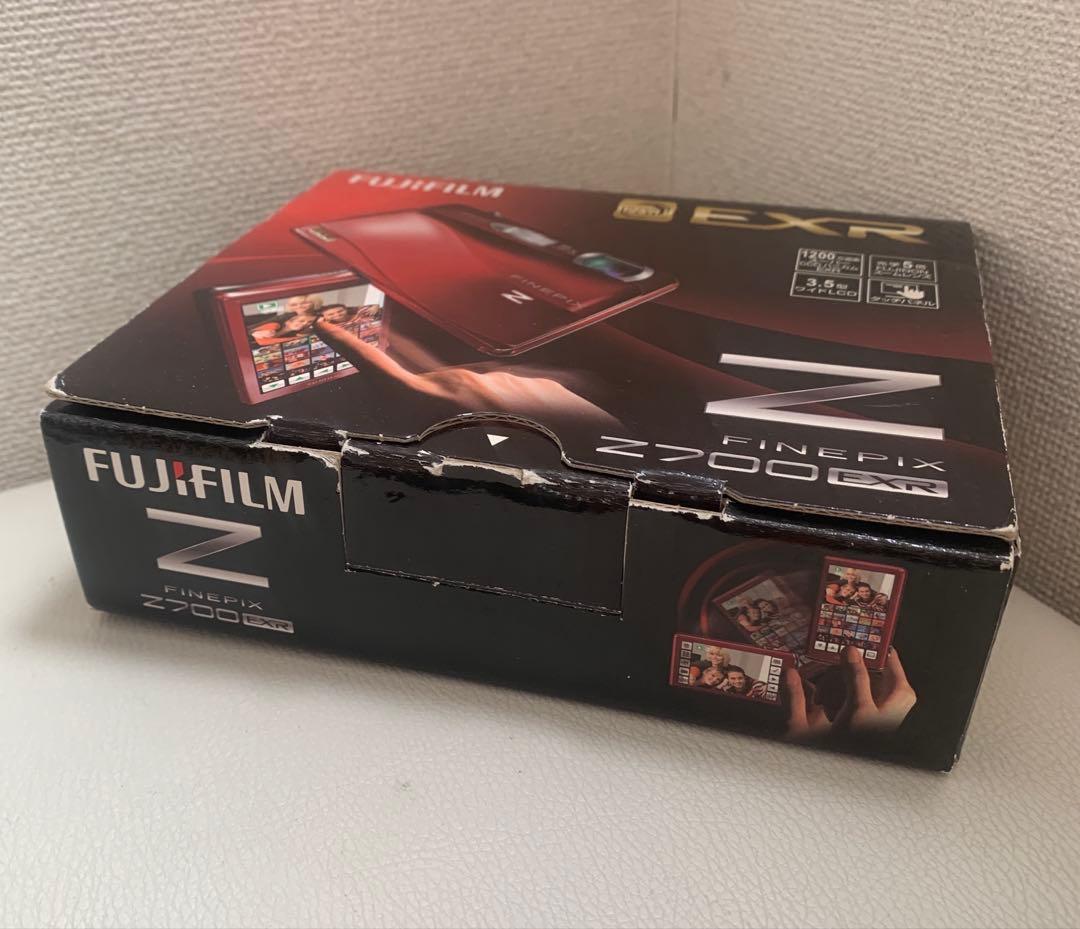 フジフィルム　FUJI Ｚ７００EXR 本体　レッド　コンデジ　箱有　中古動作品