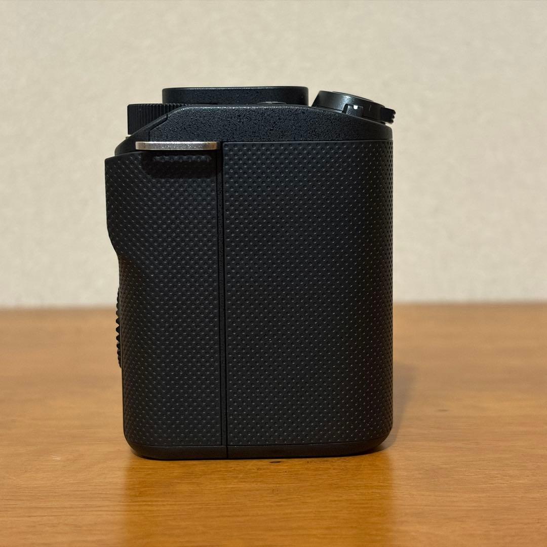 【メーカー保証残】SONY VLOGCAM ZV-E1 ボディ