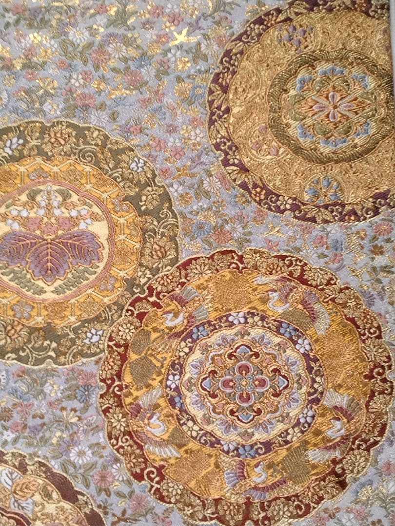 豪華な多色金糸袋帯