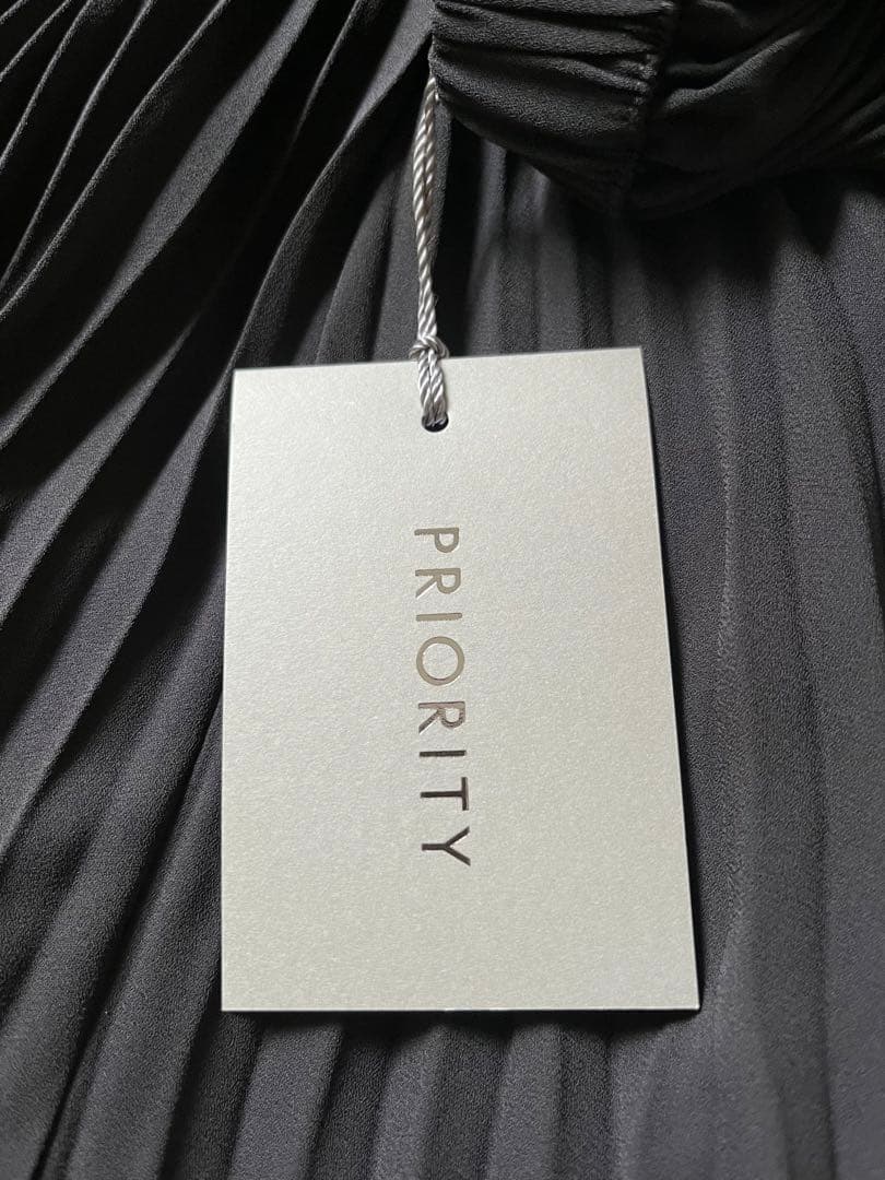 7/3迄限定価格⭐︎新品 PRIORITY プリーツパンツ 黒 Mal.
