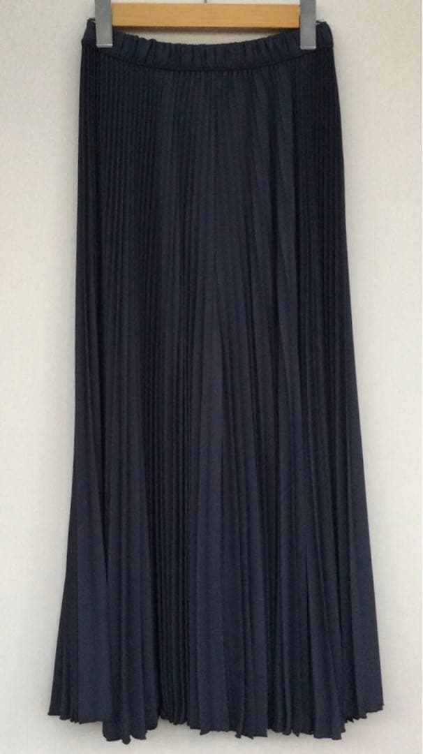 7/3迄限定価格⭐︎新品 PRIORITY プリーツパンツ 黒 Mal.