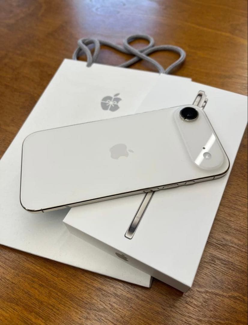 値下げ！iPhone17Air 256 /2025/12月購入　SIMフリー