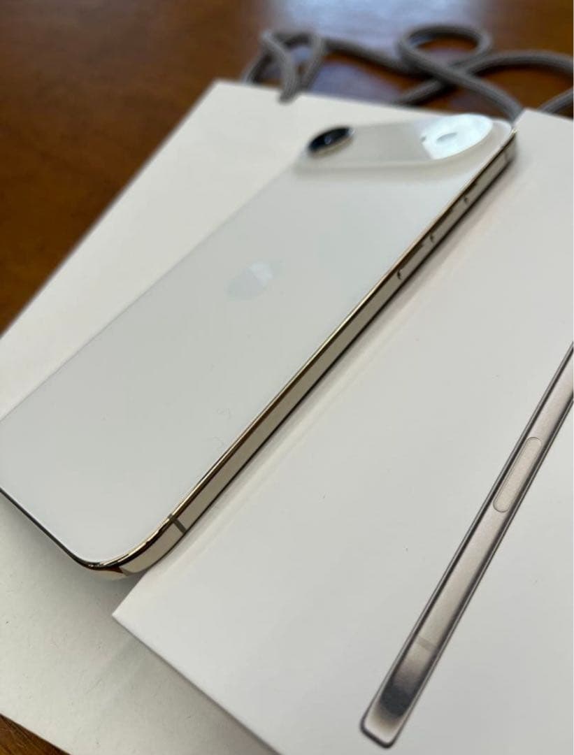 値下げ！iPhone17Air 256 /2025/12月購入　SIMフリー