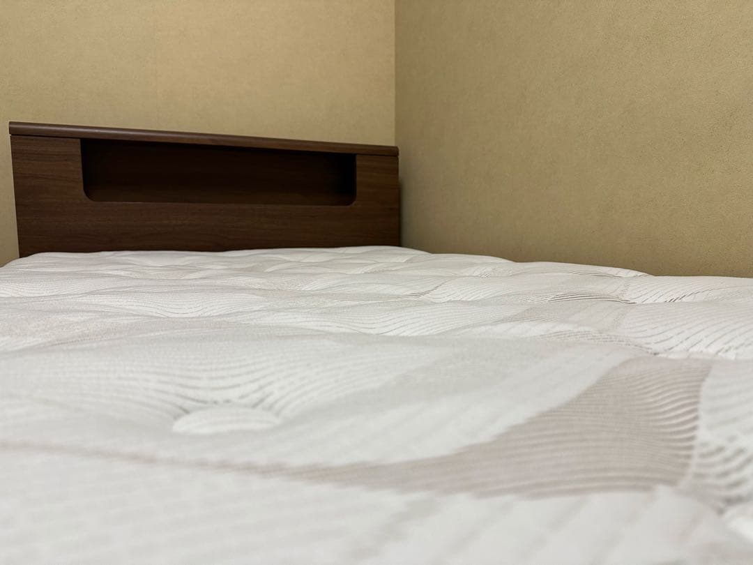 【りこ】シモンズ　ベッド