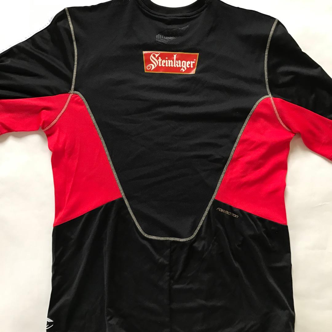 ラグビー オールブラックス ダン・カーターのサイン入りトレーニング用Tシャツ