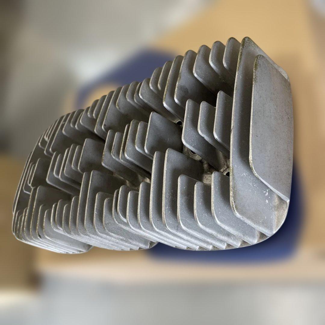 kh250シリンダーヘッドカバー