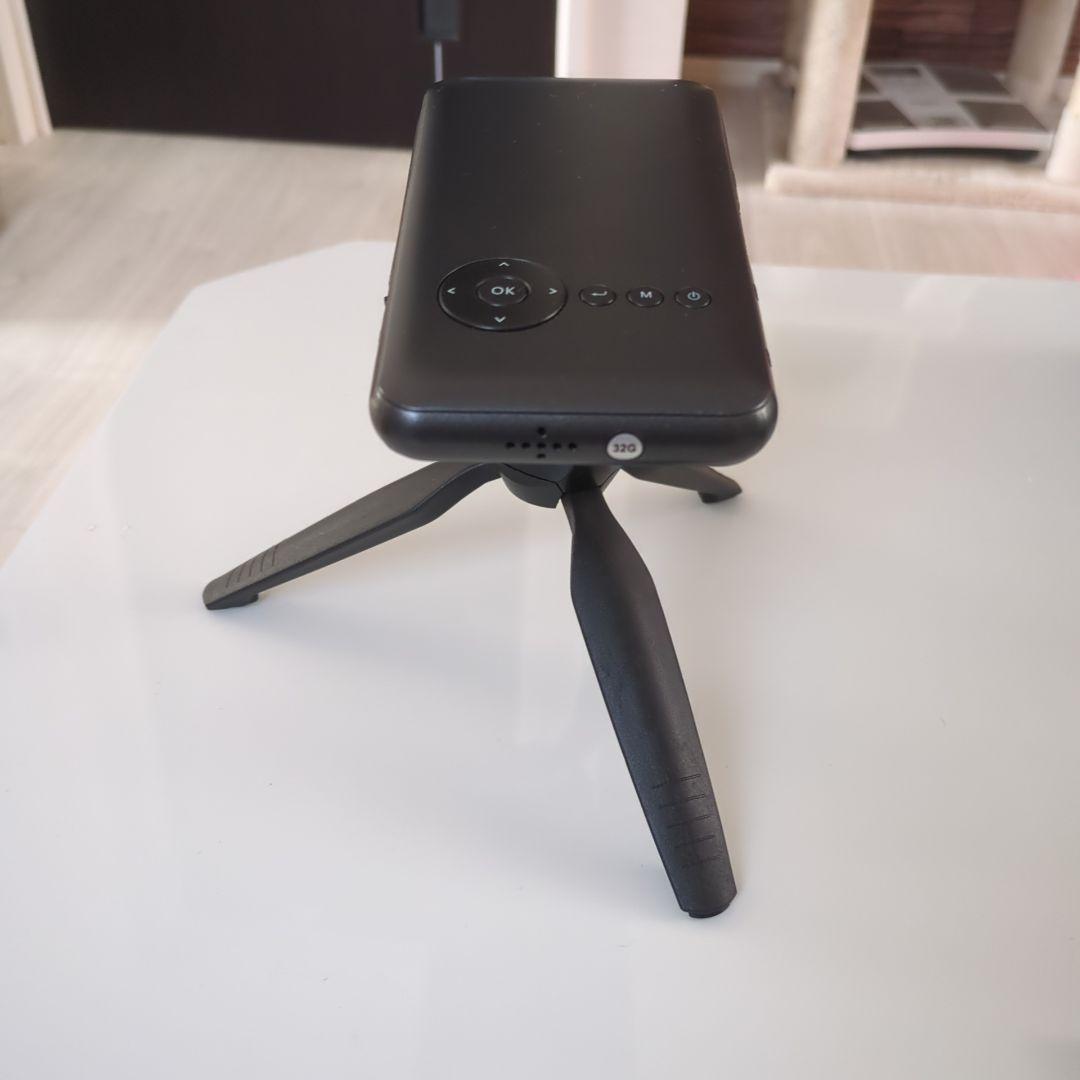 【美品】KABENI＊モバイルプロジェクター＊三脚付き