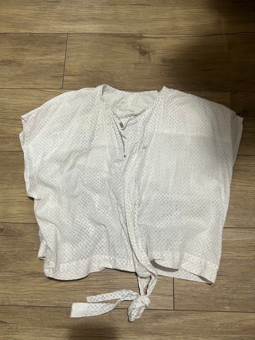 indubitably ベスト　ジレ　西ひろみさん