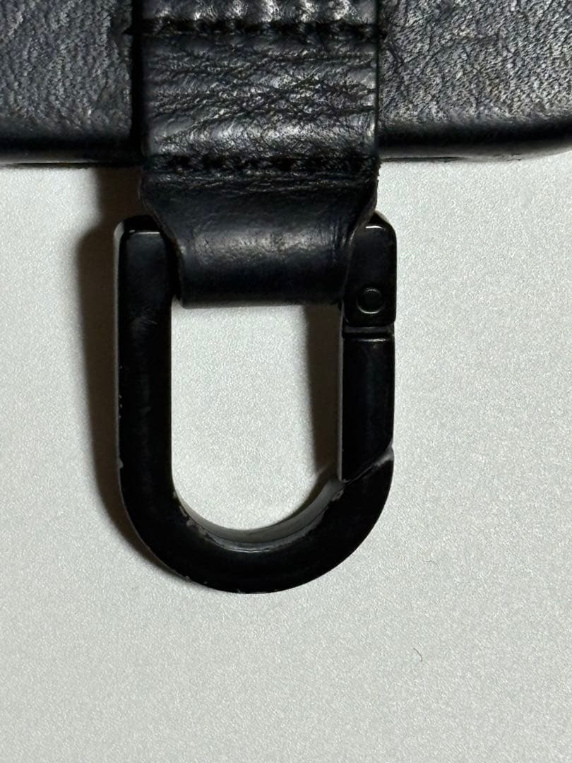 objcts.io iphone16レザーケース ストラップ一体型カードケース