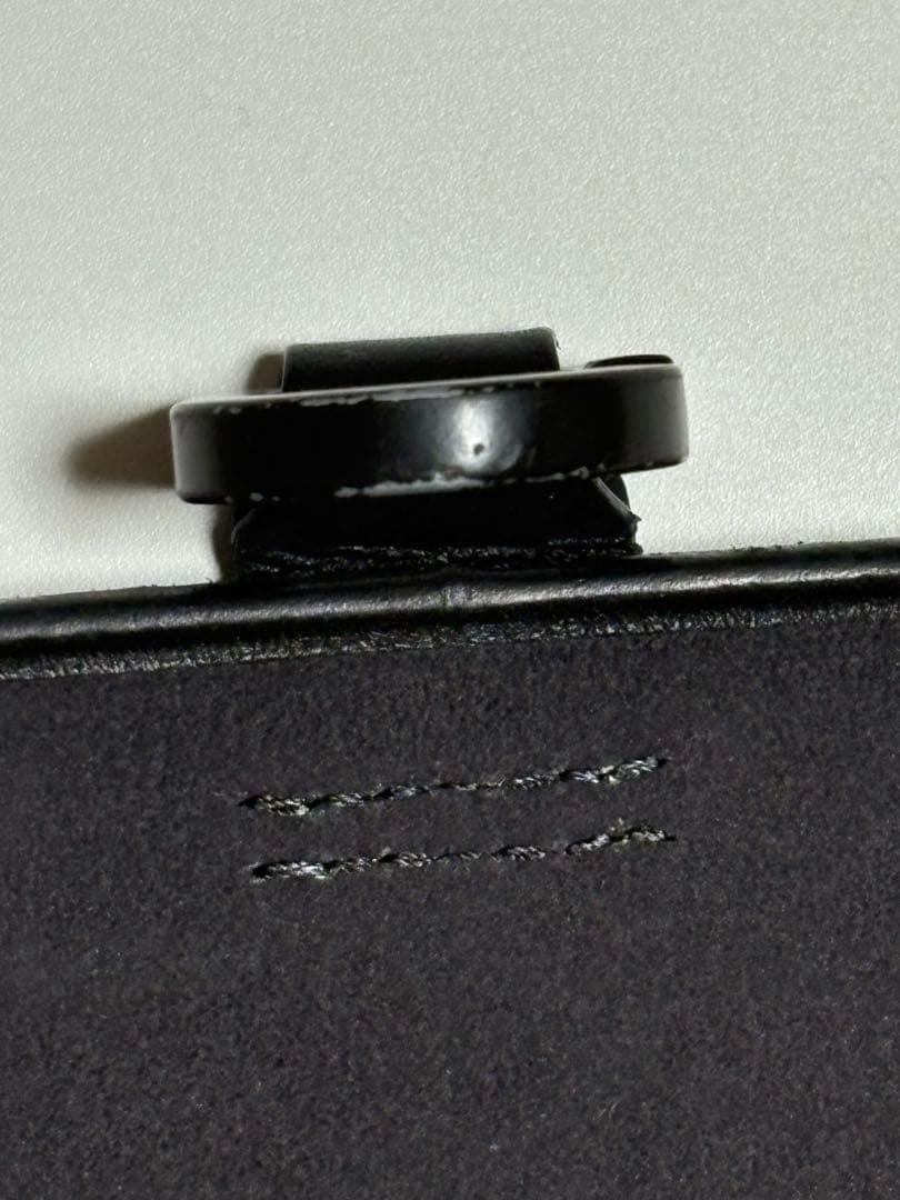 objcts.io iphone16レザーケース ストラップ一体型カードケース