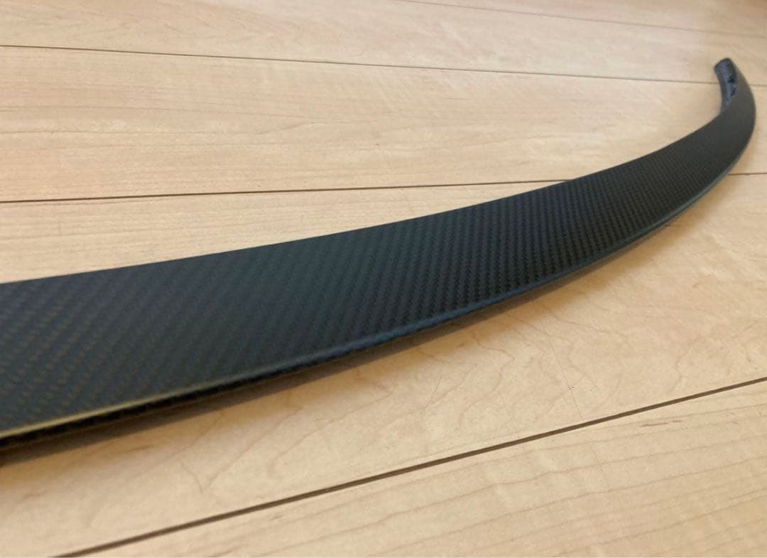 テスラ　モデルY リヤスポイラー　純正品　カーボン　美品