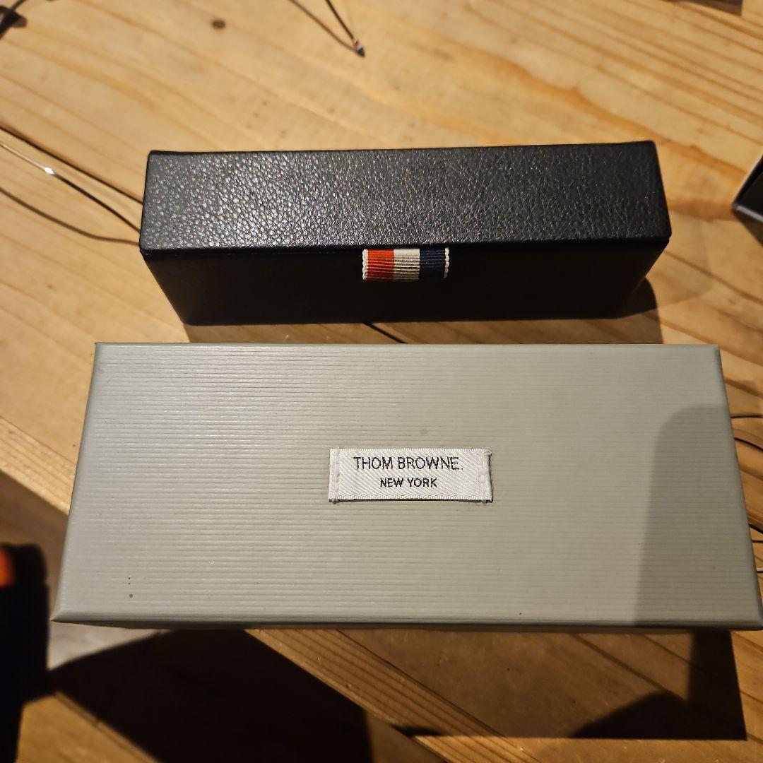 トムブラウン　TB-001　49Size