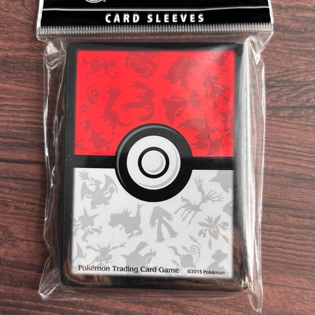 【 海外ポケモンセンター限定 !! 】モンスターボール シルエット スリーブ