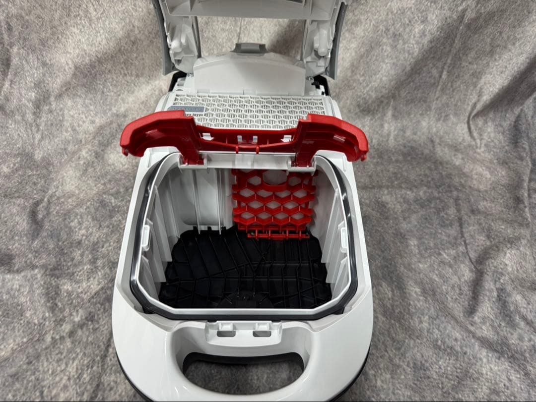 Miele ミーレ 掃除機 Compact C1 SCA03 白