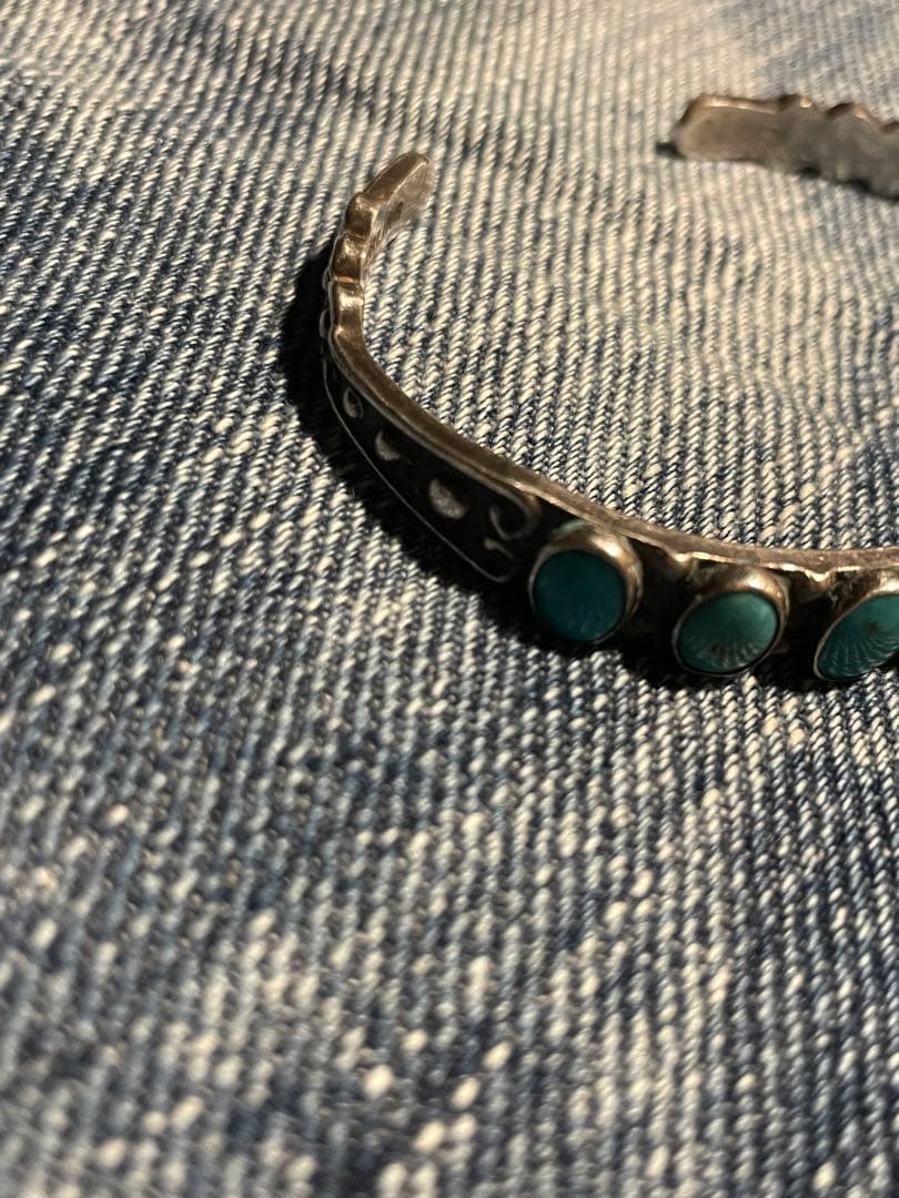 ターコイズ シルバー バングル　インディアンジュエリー