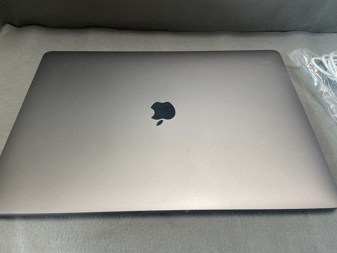 MacBook Pro 16インチ 1TB/32GB/2.4GHz 2019年