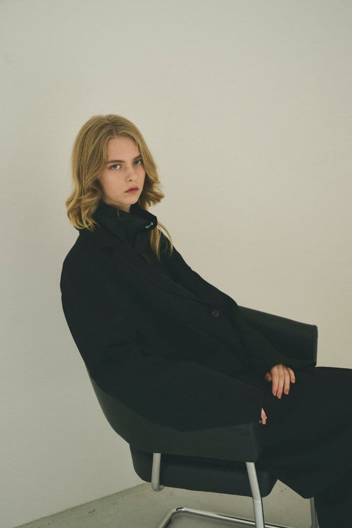 【新品未使用タグ付き】qualia signature jacket deres