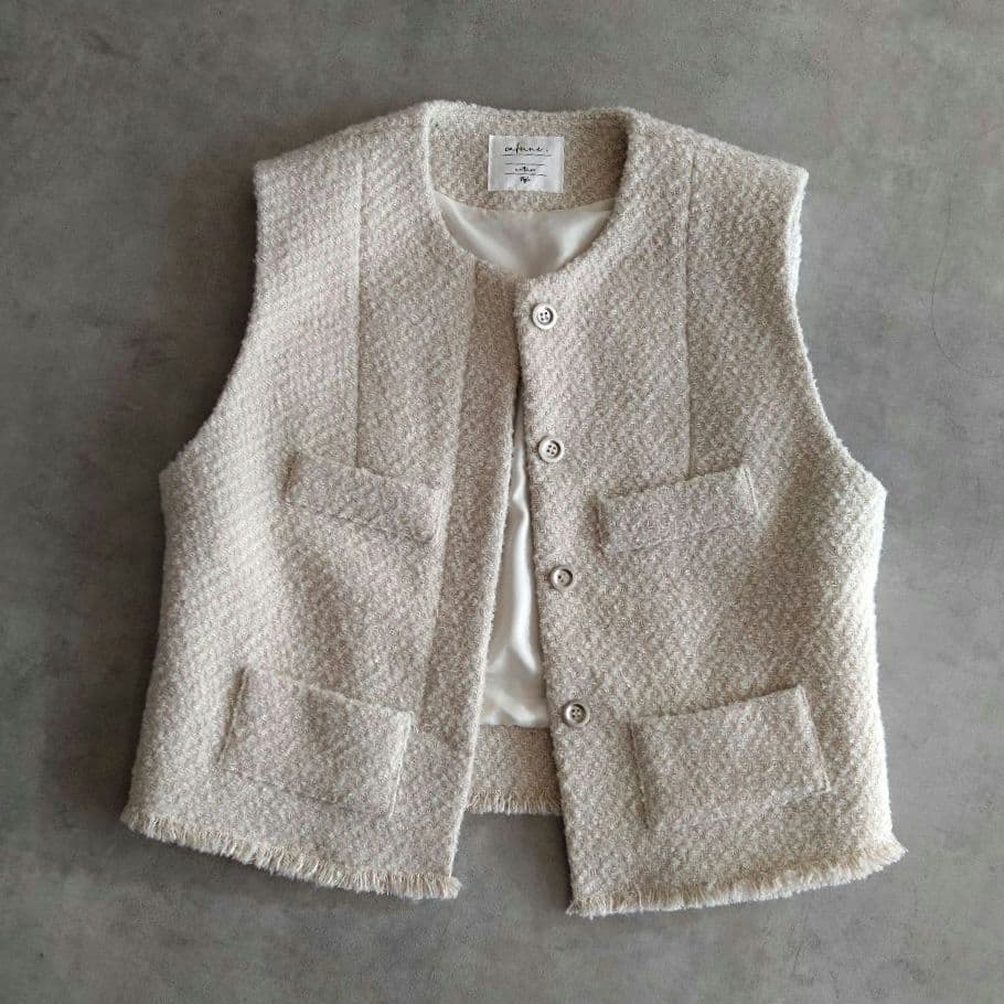 【25AW】パシオーネ カフネ ツイードベスト フリンジ アイボリー