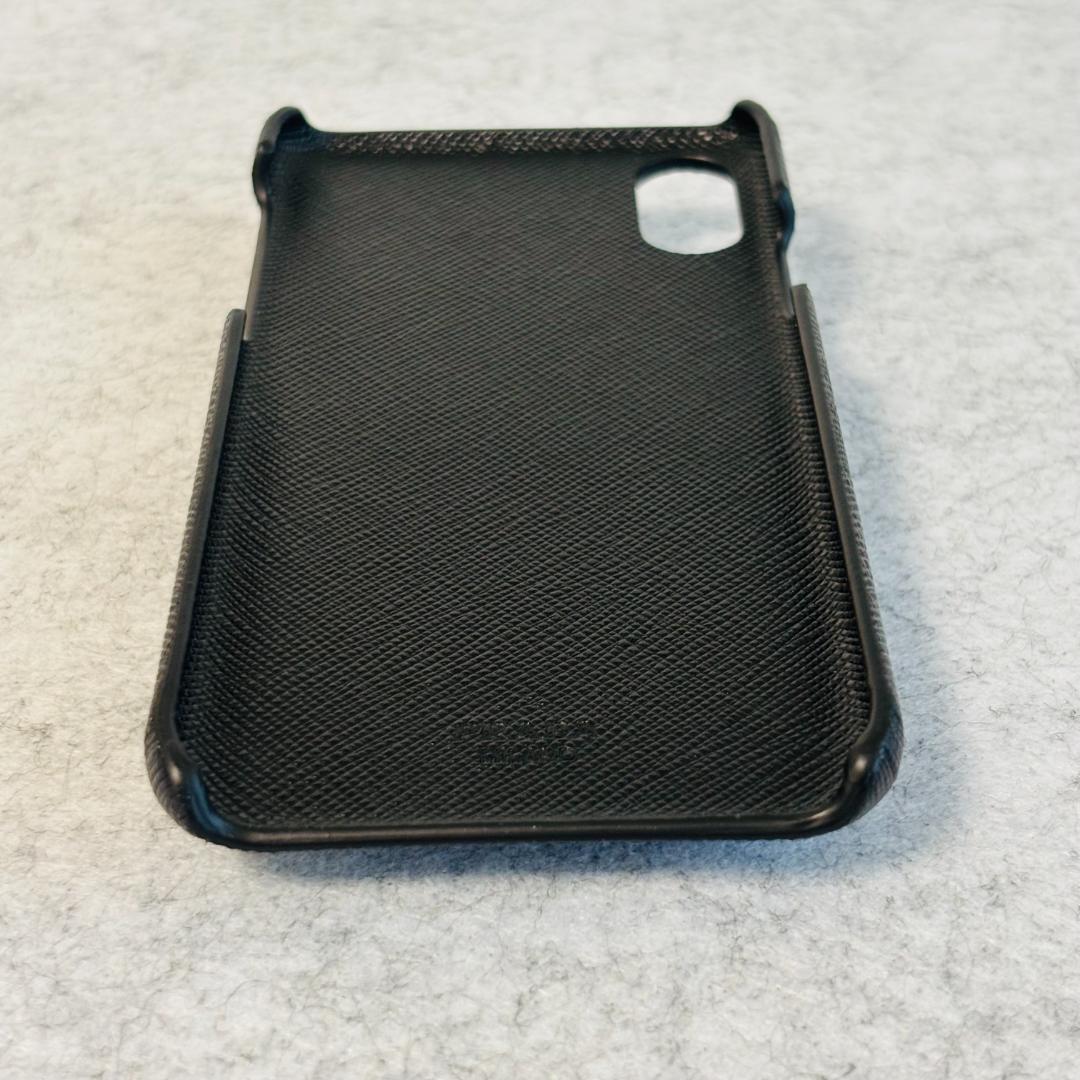 プラダ　iPhoneケース サフィアーノレザー スマホリング　黒　PRADA