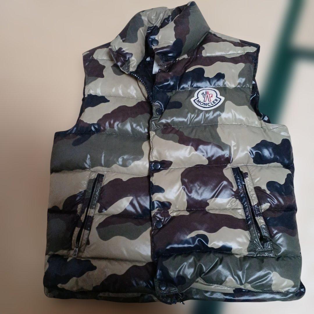 MONCLER 迷彩 ダウンベストサイズ3 (国内正規品)