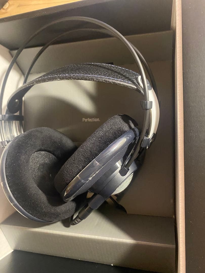 AKG K702 有線ヘッドホン