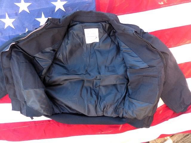希少90s 米軍実物 米空軍 セキュリティーポリスウィンタージャケット M 02